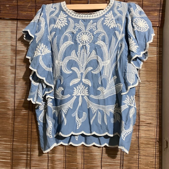 Solitaire Tops - NWT!  Blue and White Embroidered Women's Top